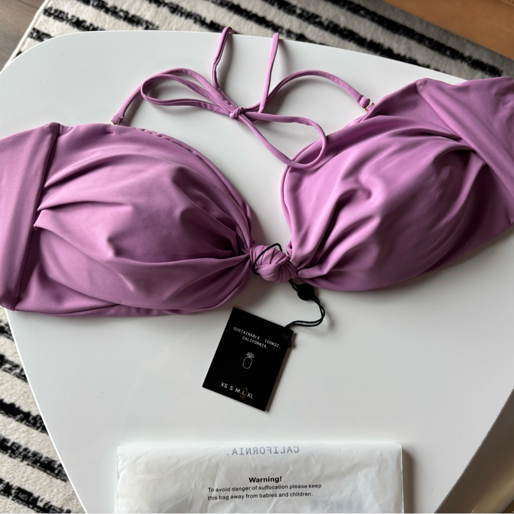 *NWT. Skatie LYNDI top. NWT. Size L. Purple.